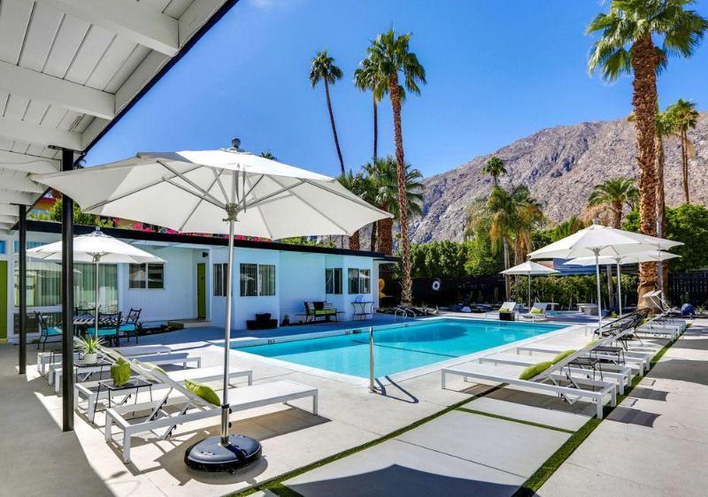 Calla Lily Inn Palm Springs Exterior foto